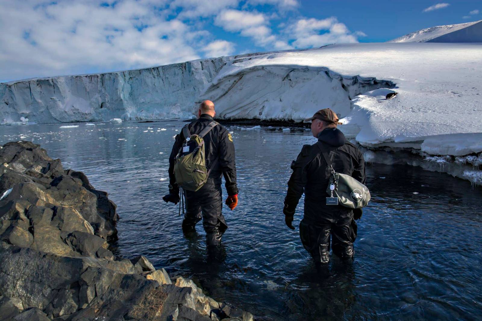 Antarctica, The Dive Expedition of a Lifetime. Antarctica, The Dive Expedition of a Lifetime.